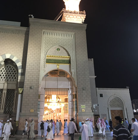 Masjid Nabawi Entrance to Rawda